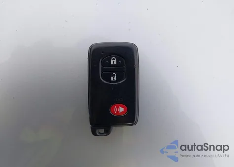 2012 Toyota Prius Three z USA, uszkodzony, nr VIN JTDKN3DU1C0333689